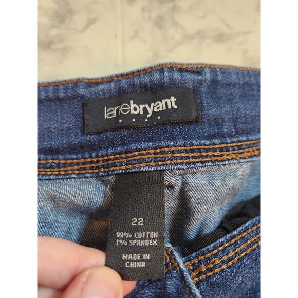 Lane Bryant Women's Blue High Rise Denim Bermuda Shorts‎ Plus Size 22 - Picture 3 of 6